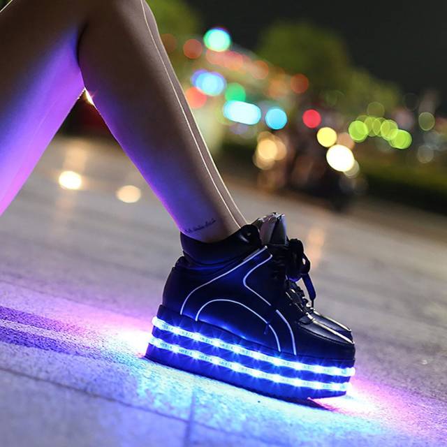 LED Shoes That Light Up At The Bottom 