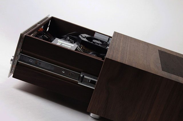 Vintage AMPC Radio Computer by Love Hulten