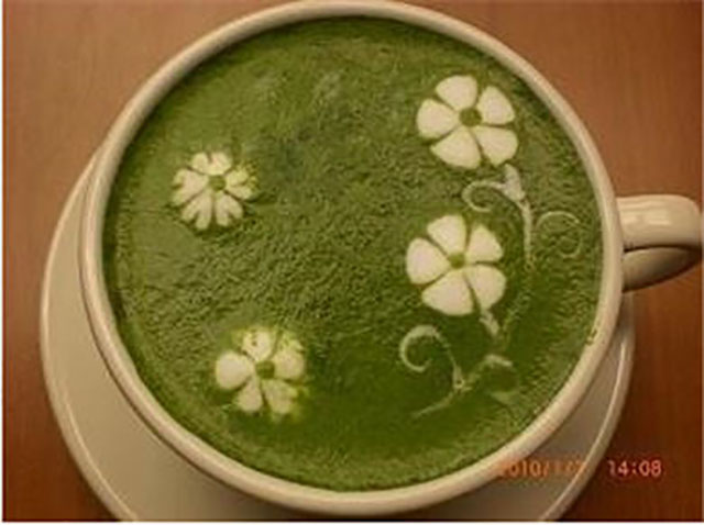 Flower Garden Coffee Art Design // Creative 3D Coffee Latte Art Pictures, Images & Designs