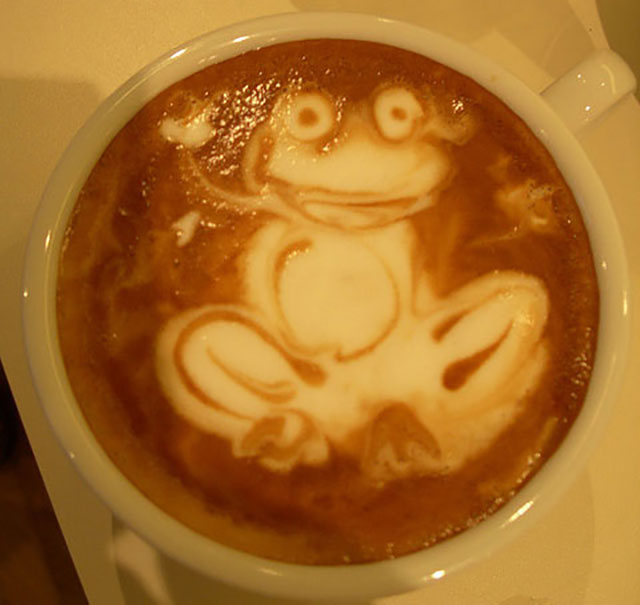 Sitting Frog Coffee Art Design // Creative 3D Coffee Latte Art Pictures, Images & Designs