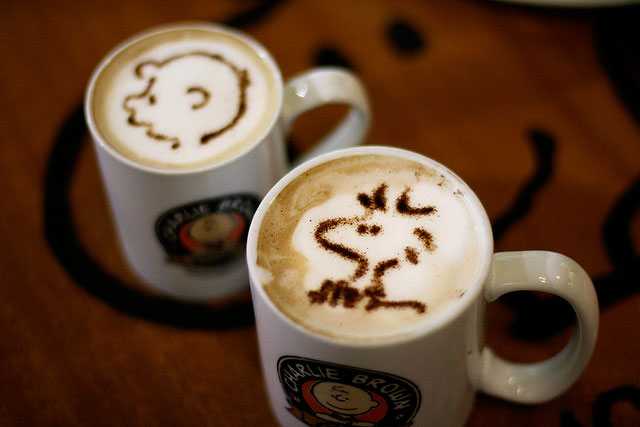 Peanuts Snoopy Coffee Art Design // Creative 3D Coffee Latte Art Pictures, Images & Designs