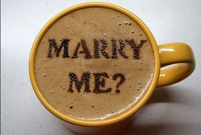 Marry Me Proposal Coffee Art Design // Creative 3D Coffee Latte Art Pictures, Images & Designs