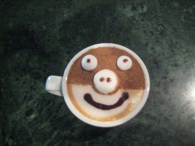 Pig Face Coffee Art Design // Creative 3D Coffee Latte Art Pictures, Images & Designs