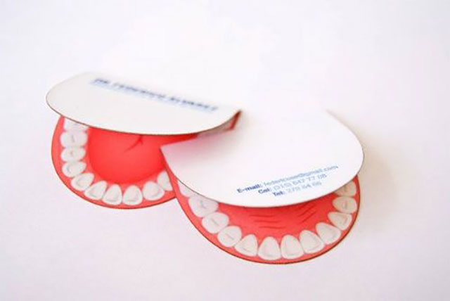 Dentist-Teeth-Business-Card