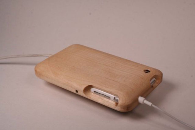 Slideable Maple Wood iPhone Case | 154 Best Cool & Creative iPhone Cases Unique