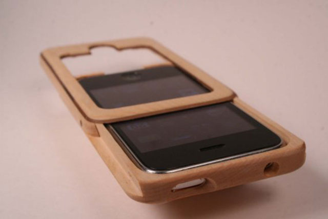 Slideable Maple Wood iPhone Case | 154 Best Cool & Creative iPhone Cases Unique