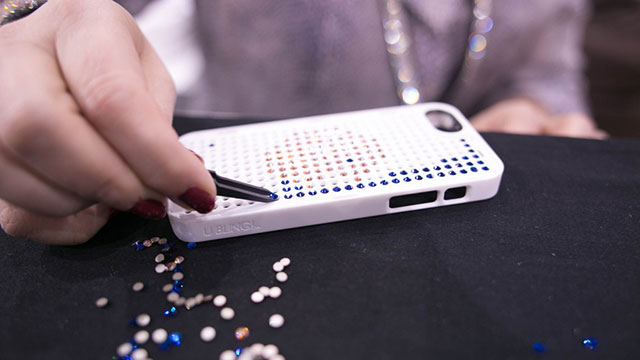 DIY Bling Your Thing iPhone Case | 154 Best Cool & Creative iPhone Cases Unique