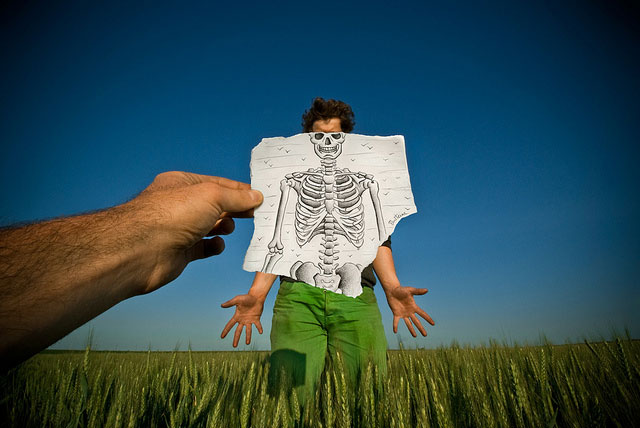 X-ray Sketch Photo // Pencil Photography Drawing, Pencil vs Camera Ideas by Ben Heine
