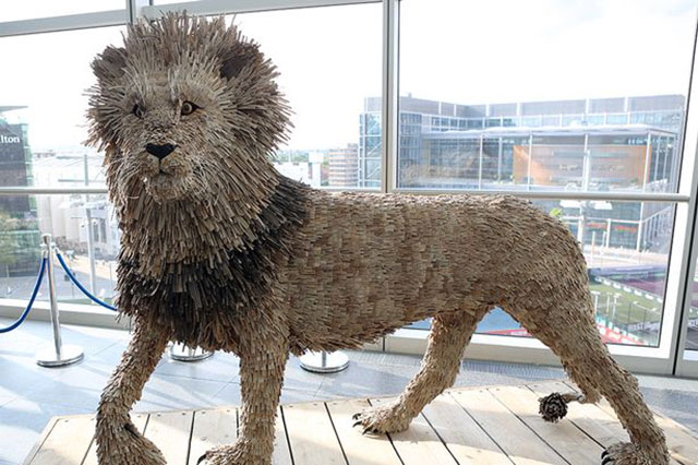 Recycled Plastics & Cardboard Lion | 10 Creative & Famous Lion Sculptures Outdoor Art