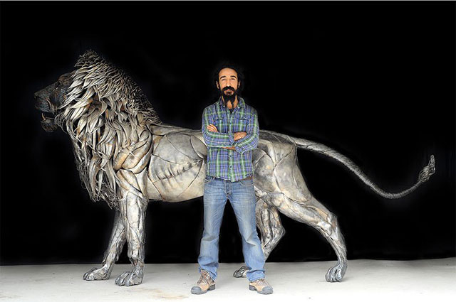 Hammered Scrap Metal Lion Sculpture | 10 Creative & Famous Lion Sculptures Outdoor