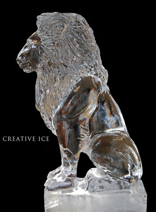 Ice Carving Lion Sculpter | 10 Creative & Famous Lion Sculptures Outdoor Art