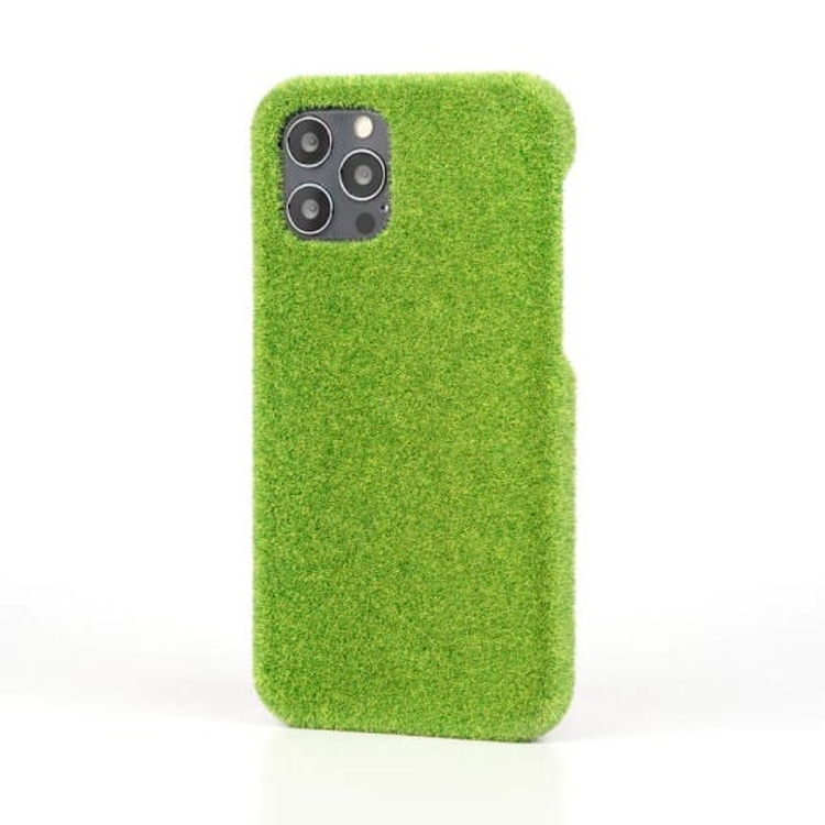 181 Coolest Creative iPhone Cases Make Your Phone Unforgettable Forever 138 The grass on this phone case was modeled on the grass from Japan's Yoyogi park. | World's most unique iphone cases