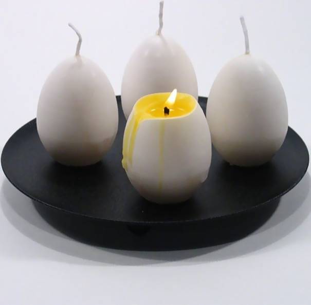 Realistic Egg Candles With Yellow Yolk // 10 Cool & Creative Candle Designs For Love, Romance & Home Decor