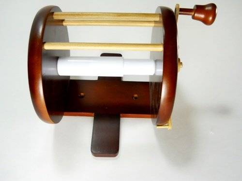 Fishing Reel Toilet Paper Holder  Toilet paper holder, Diy holder,  Primitive house