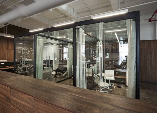 Transparent Glass Wall Divider Partition For Offices // 10 Creative Office Space Design Ideas