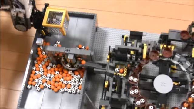 Incredible Lego Ball Machine // 10 Creative Lego Machine & Robot Builds For Construction