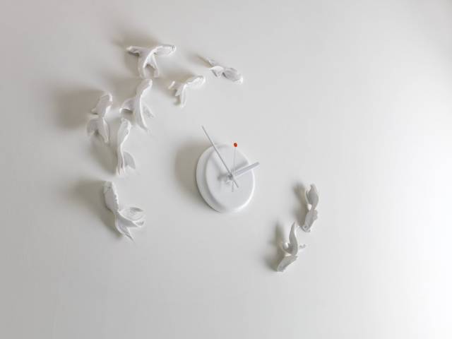 Beautiful Swimming Goldfish Clock // 10 MOST Creative Clocks You'll Want In Your Home
