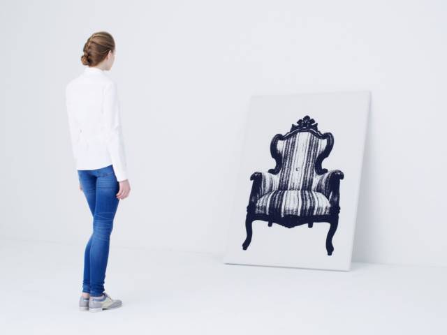 Creative Canvas Furniture Sofa Chair // 10 CREATIVE Art Lover Gifts For An Artistic Christmas & Beyond