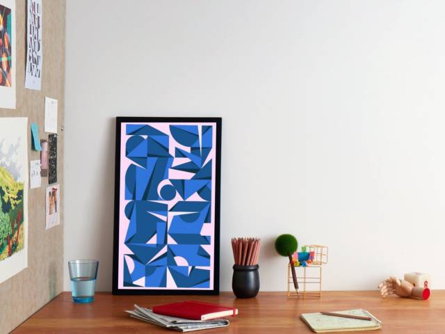 EOS Creative & Animated Digital Art Display // 10 CREATIVE Art Lover Gifts That They Can Truly Appreciate