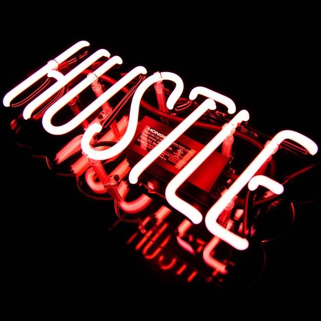 The Entrepreneur's Hustle Pink Neon Sign // 10 Cool NEON Art Lights That Will Make Your Walls Glow With Awesomeness