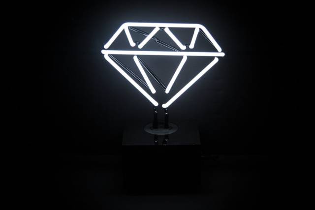 Unique & Classy Diamond Neon Light Art // 10 Cool NEON Art Lights That Will Make Your Walls Glow With Awesomeness
