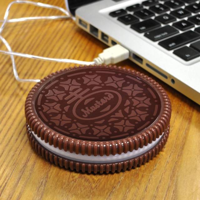 Hot Cookie USB Cup & Mug Warmer // 10 REALLY Cool USB Gadgets That Will Redefine Your USB Slot Forever