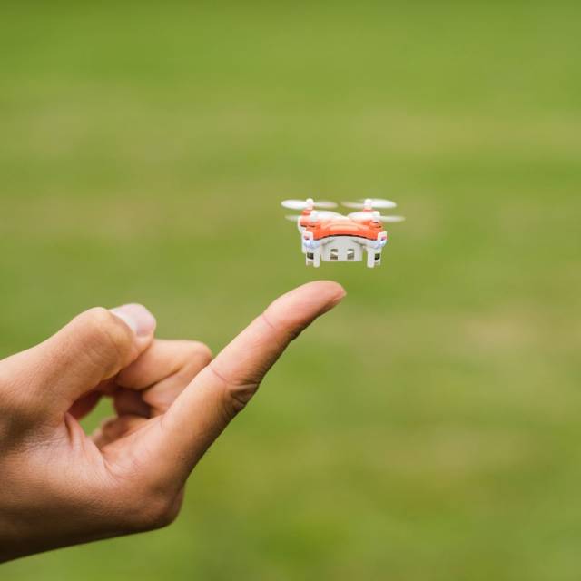 World's Smallest Drone Micro Quadcopter // 10 CREATIVE Cool Toys You'll Want To Keep For Yourself