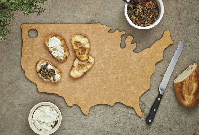 Patriotic USA Cutting Boards // 10 BEST Cutting Board Designs For Every Taste & Every Kitchen