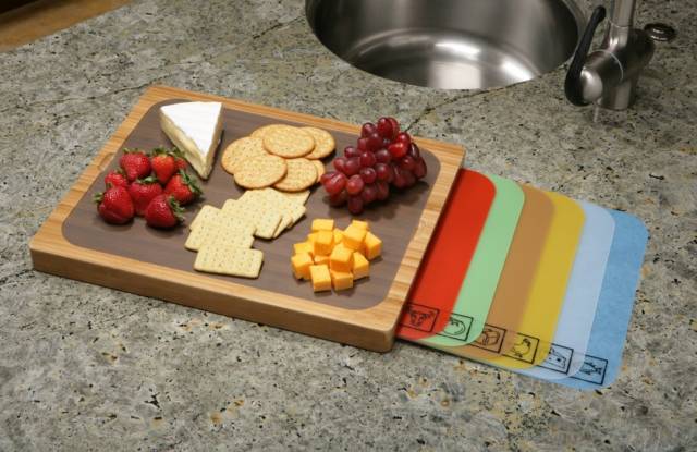 Bamboo Cutting Board with 7 Removable Cutting Mats // 10 BEST Cutting Board Designs To Help You Achieve Cooking Perfection